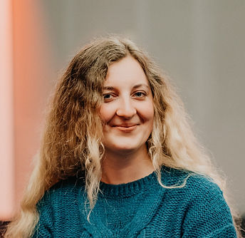 Foto Friederike Mamasingen_edited.jpg