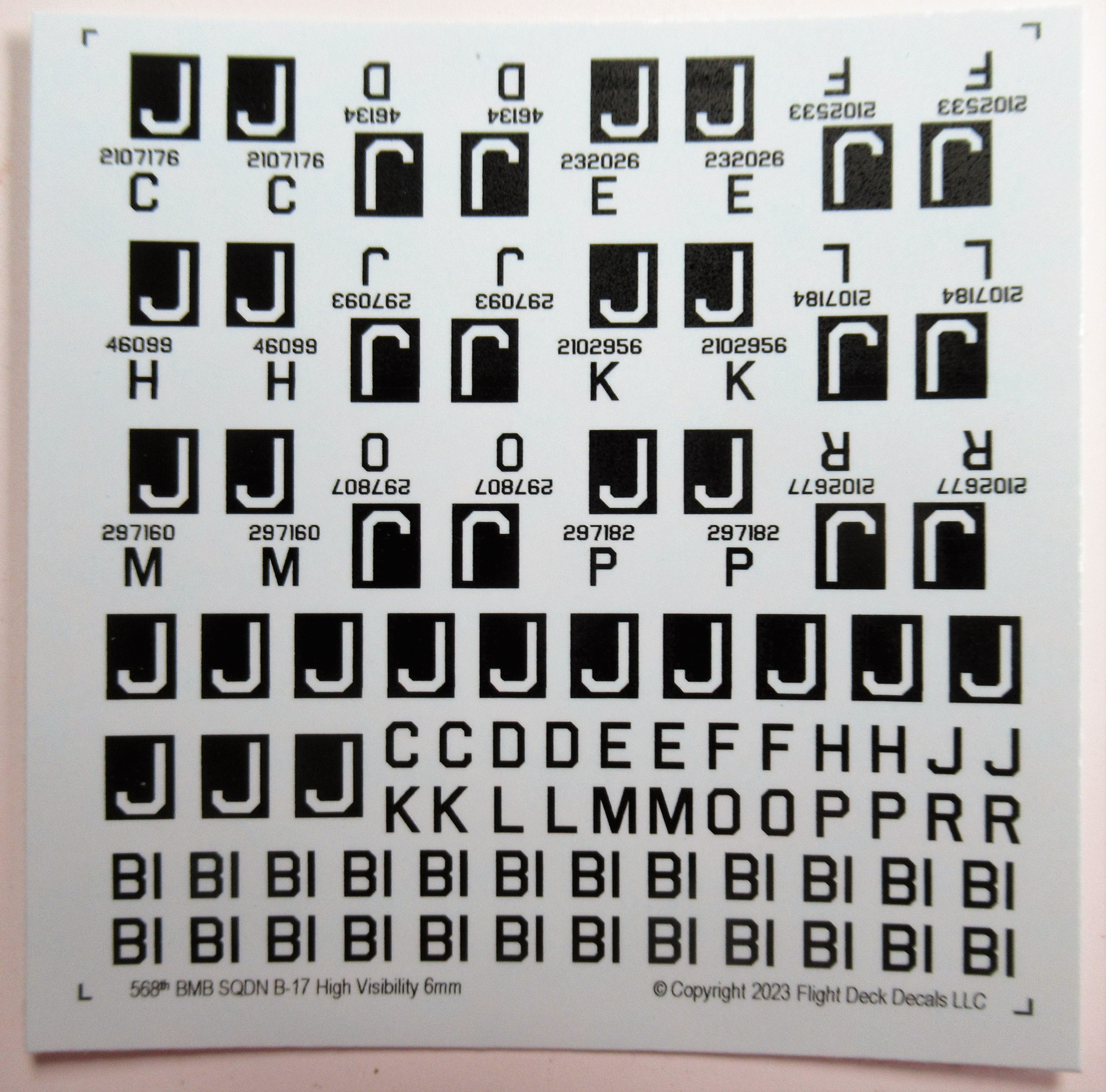 568th Heavy Bomber SQN B-17, 390th Bomber Group, High-visibility 1-285