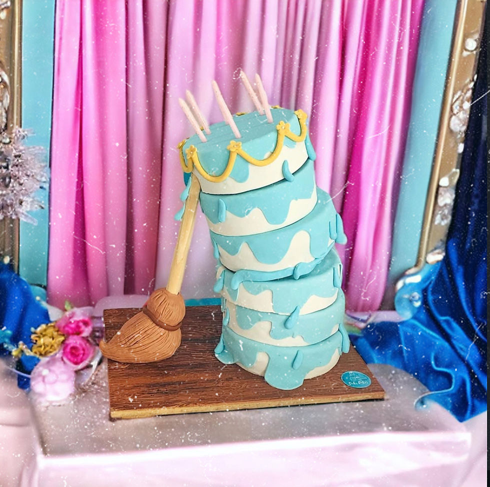 Pastel celeste de princesa de Disney con acabado artístico.