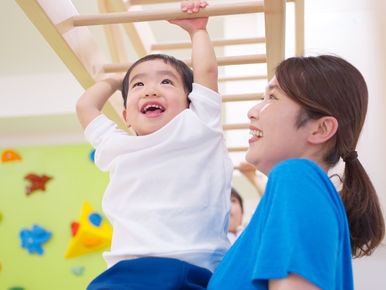 【大和郡山市】愛・知・育・健・躾を大切にするニッシンスイミングスクールマコトにて水泳指導員の募集