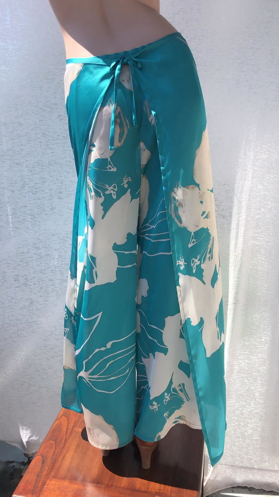 Miniature : Pantalon thaï - pantalon portefeuille turquoise et écru T40/42  KEYA