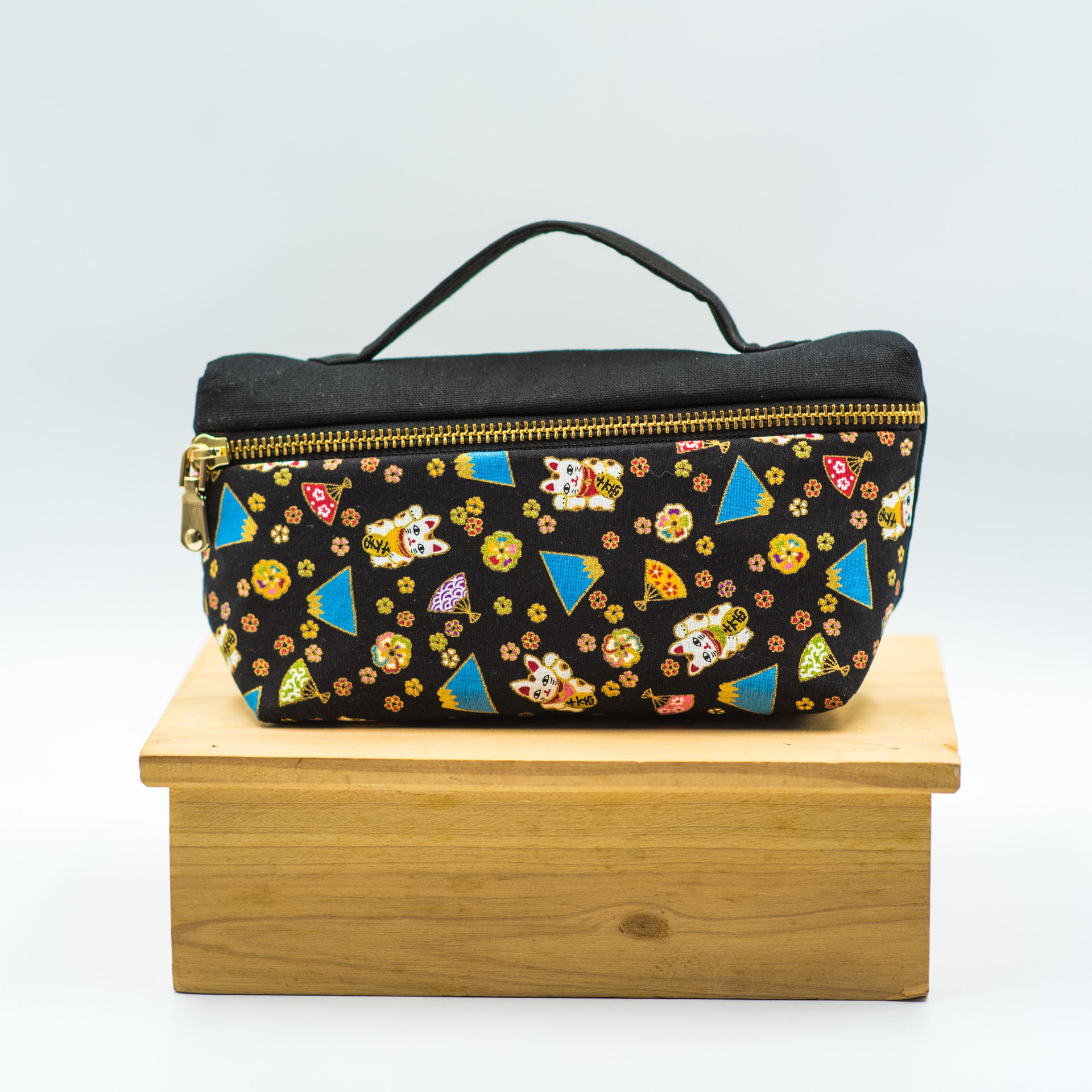 Miyo Pouch - Fuji Fortune Cat