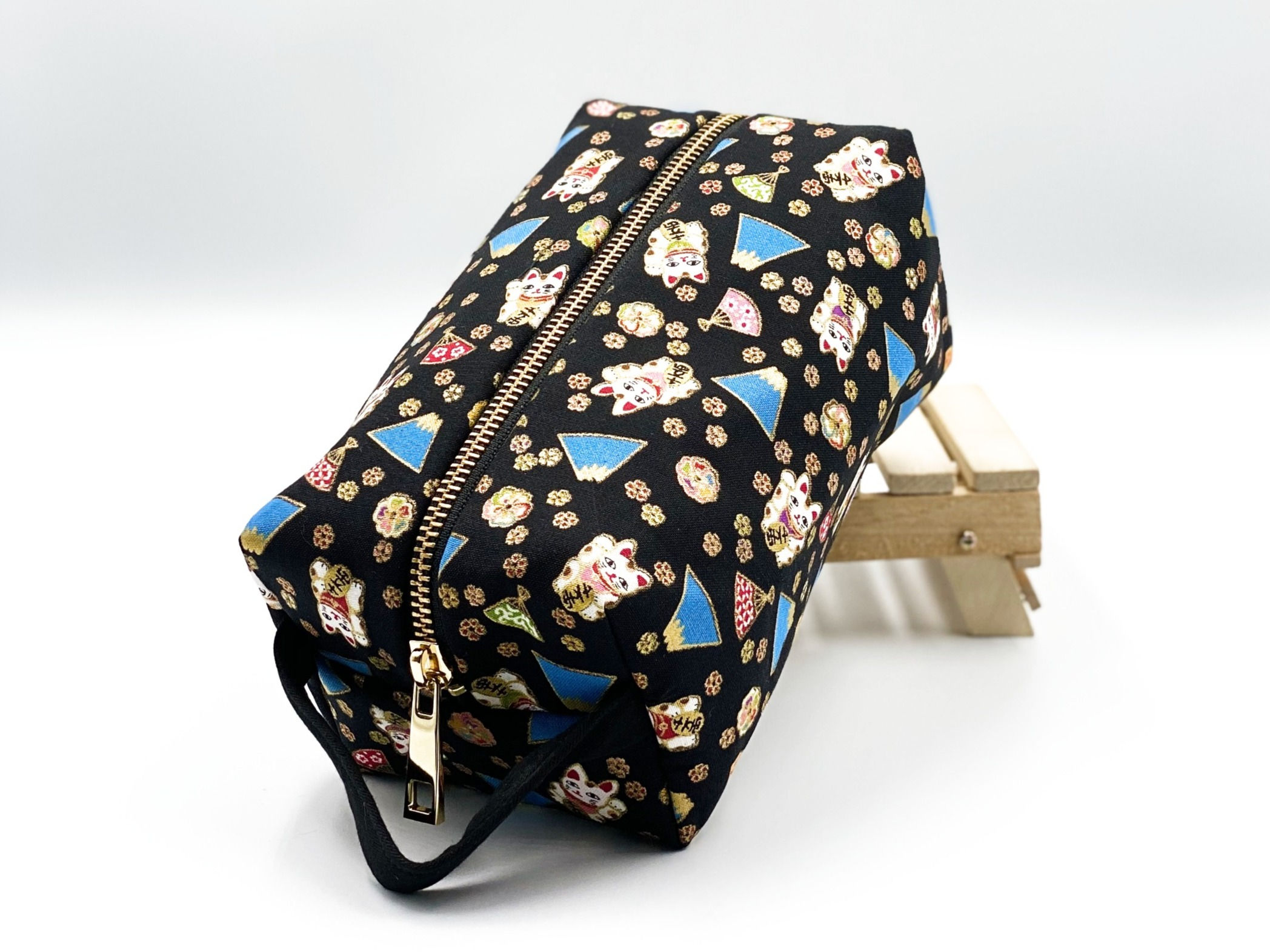 Kenshin Pouch - Fuji Fortune Cat