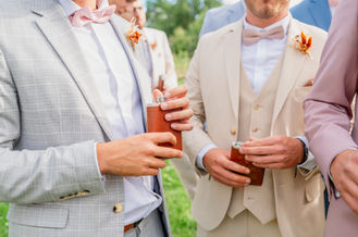 Photographe de Mariage en Meuse Lieu de réception mariage Azannes et Soumazannes costume de marié