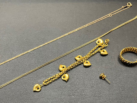 刻印なしの金もある。