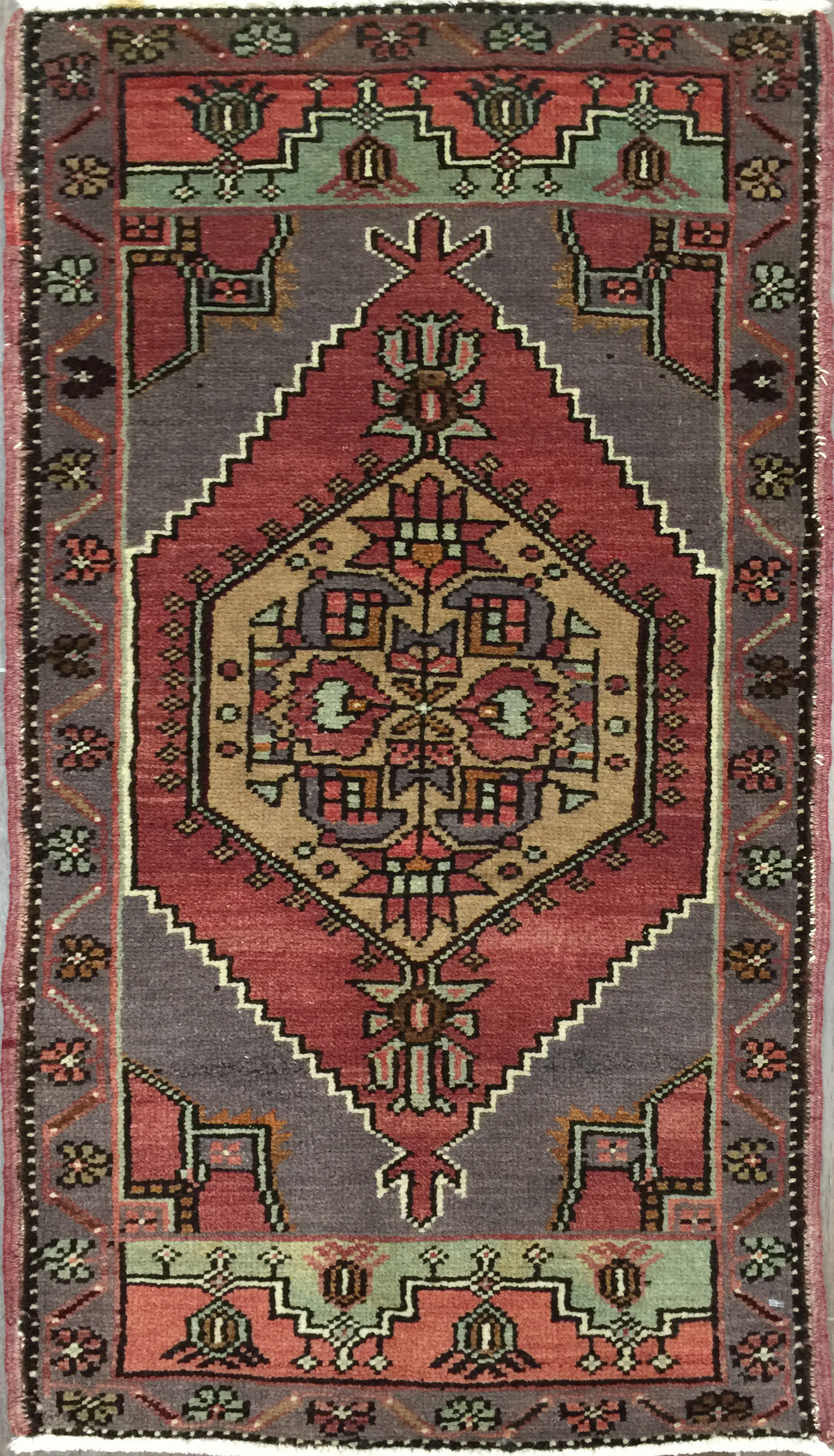 2A0310 Turkish Anatolian 1.7x3.1