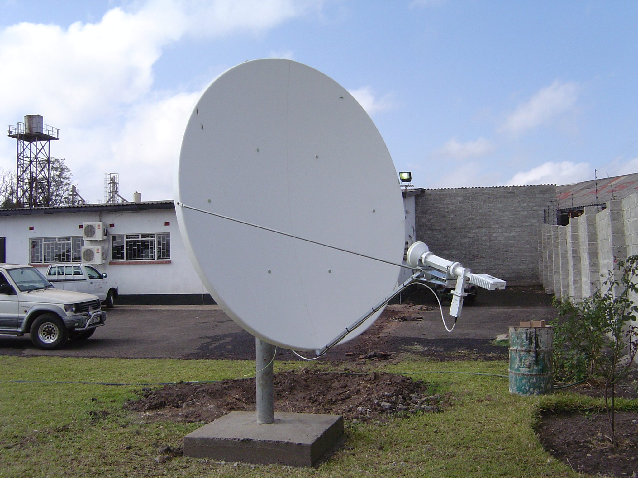 2.4m C-Band front