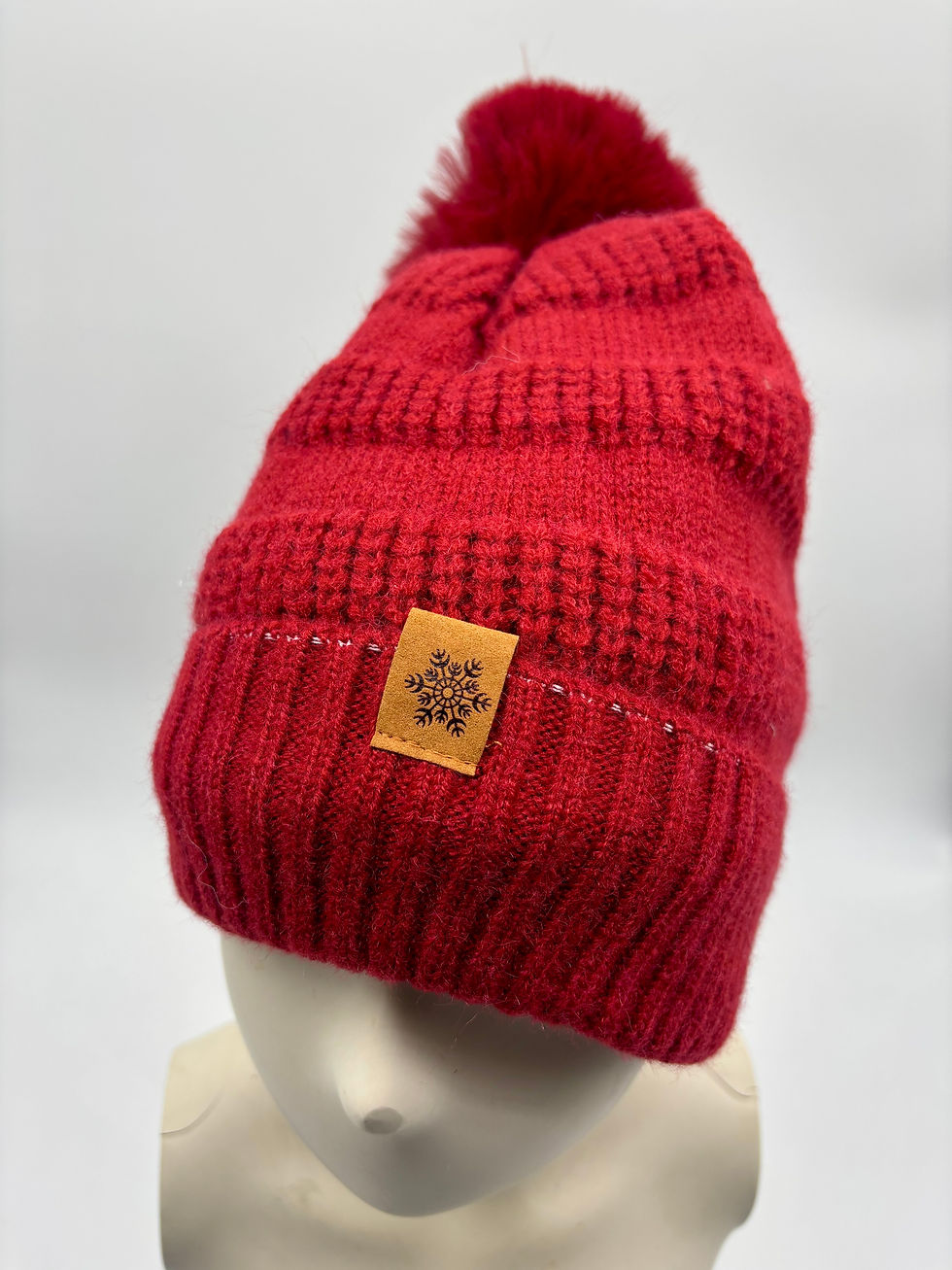 Miniature : Bonnet Fourré en maille avec doublure et pompon en Bande. Modèle 1 - Réf N°05