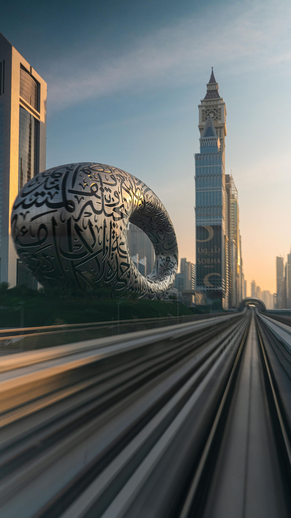 Photo by Matheus De Moraes Gugelmim: https://www.pexels.com/photo/museum-of-the-future-and-tower-in-dubai-20207030/
