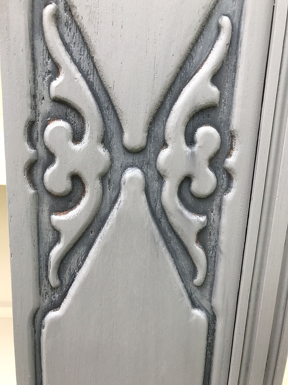 Thumbnail: Butterfly open shelves/bookcase cabinet