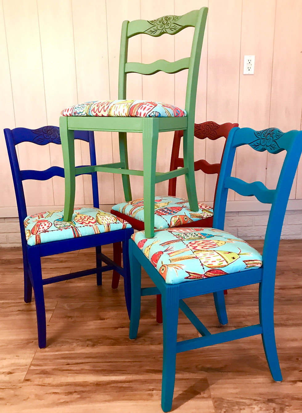 Thumbnail: Fun accent chair birds and roses - peacock