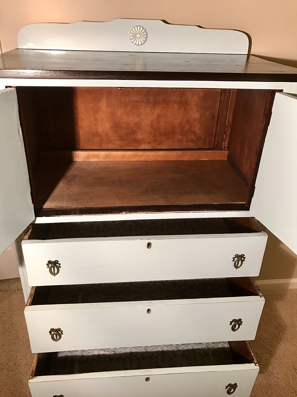 Thumbnail: Icy blue vintage cabinet bar