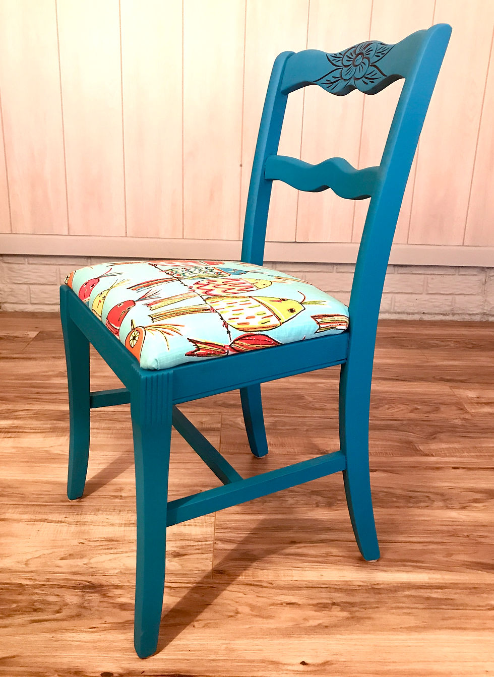 Thumbnail: Fun accent chair birds and roses - peacock