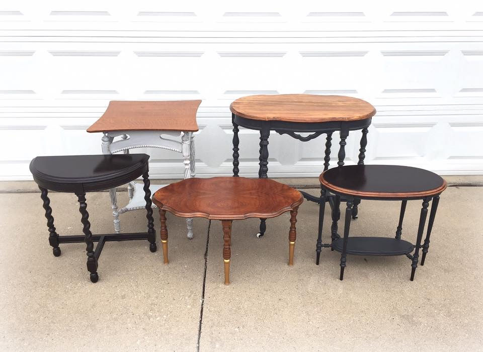 Thumbnail: Elegant oval table