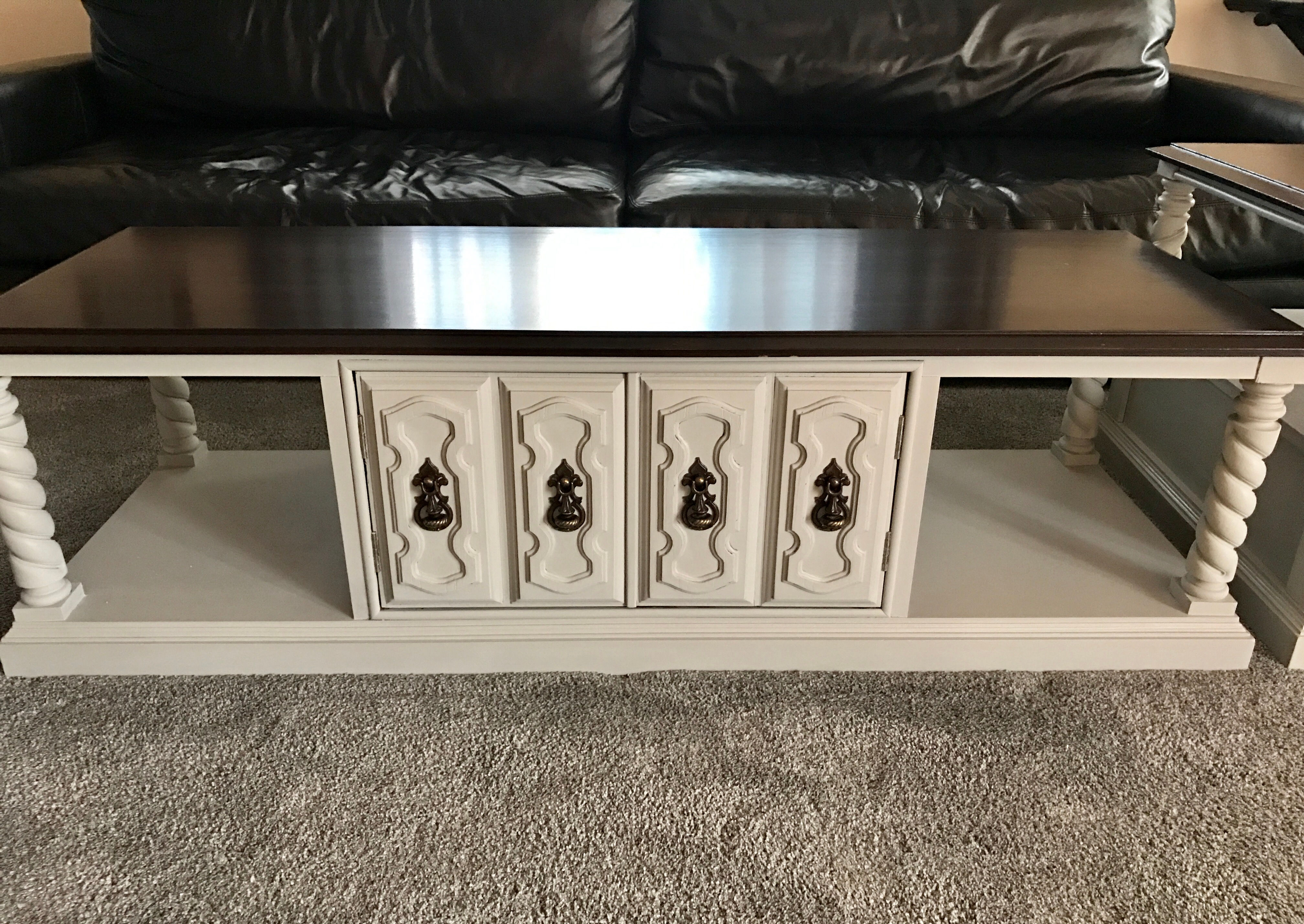 Architectural 1971 coffee & two side tables set