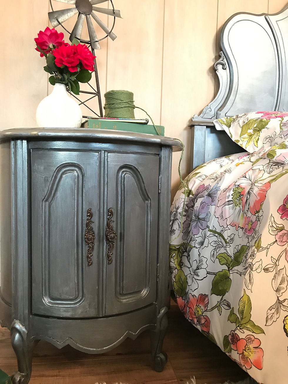 Thumbnail: Fairy tale bedroom