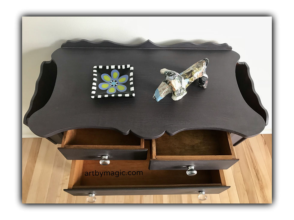 Thumbnail: Antique petite entry table