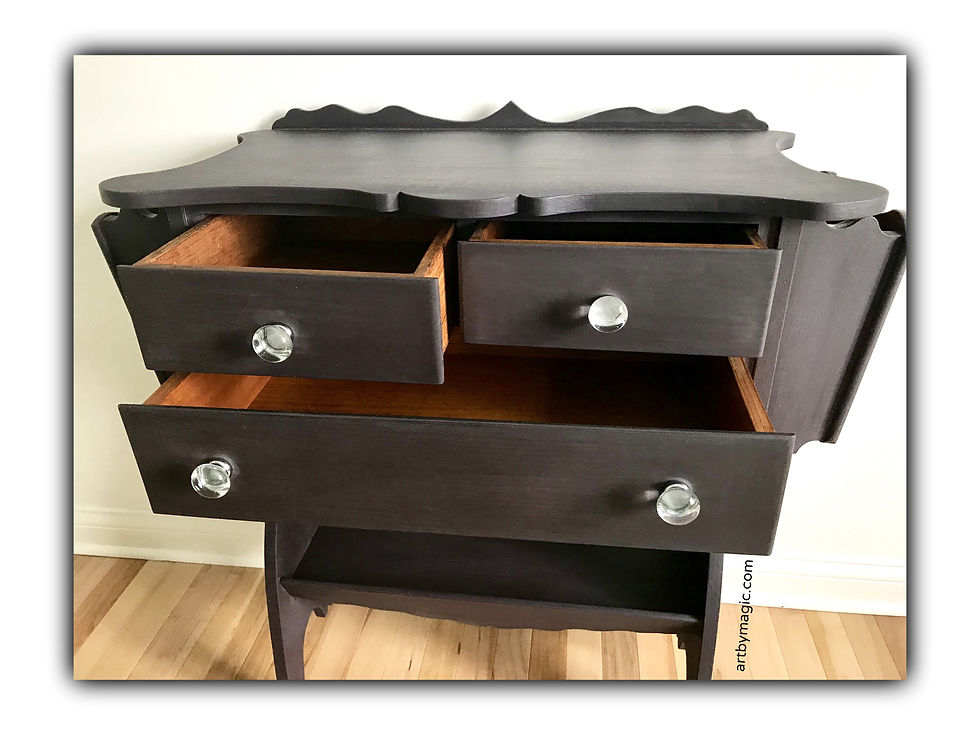 Thumbnail: Antique petite entry table
