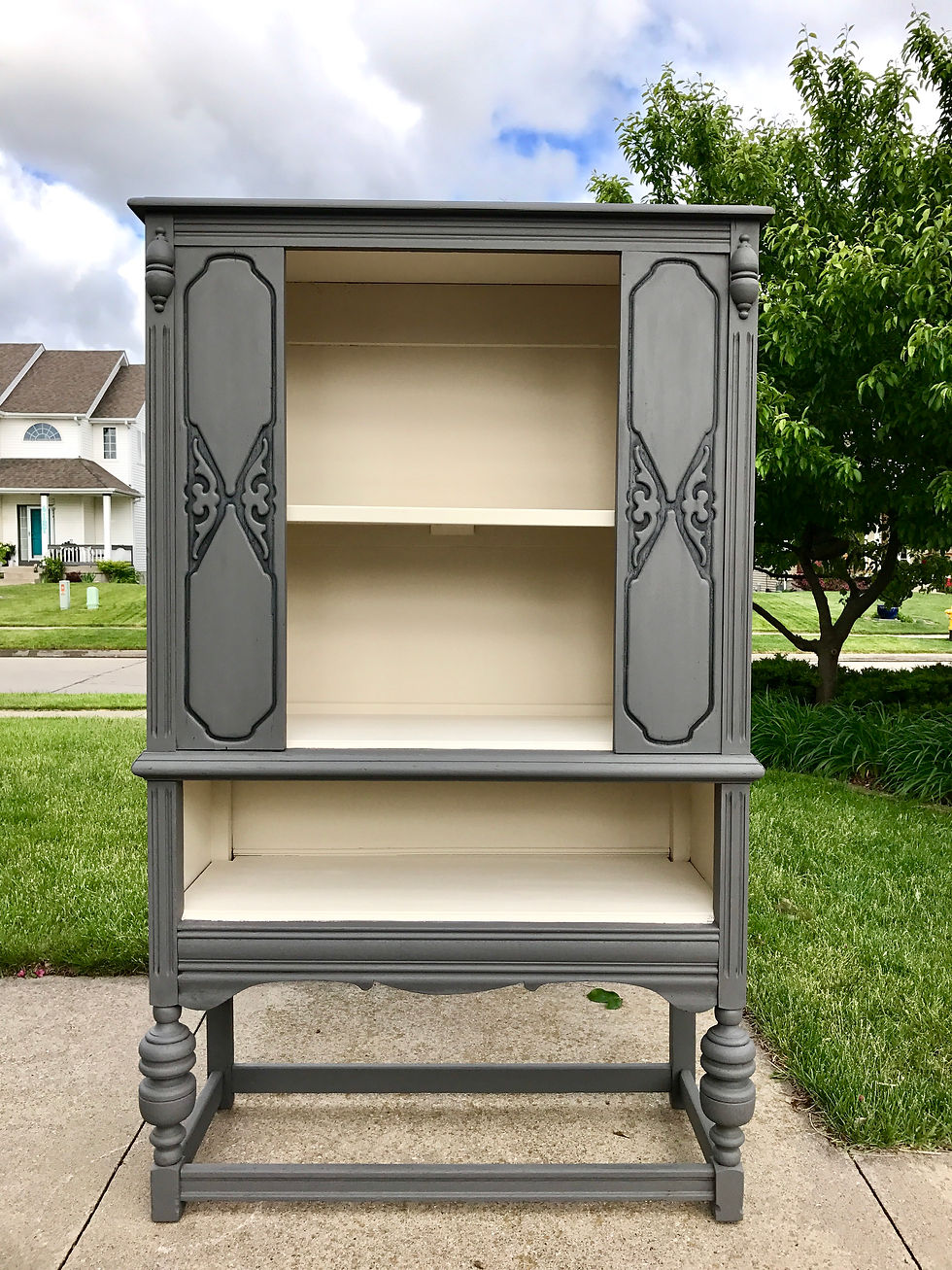Thumbnail: Butterfly open shelves/bookcase cabinet