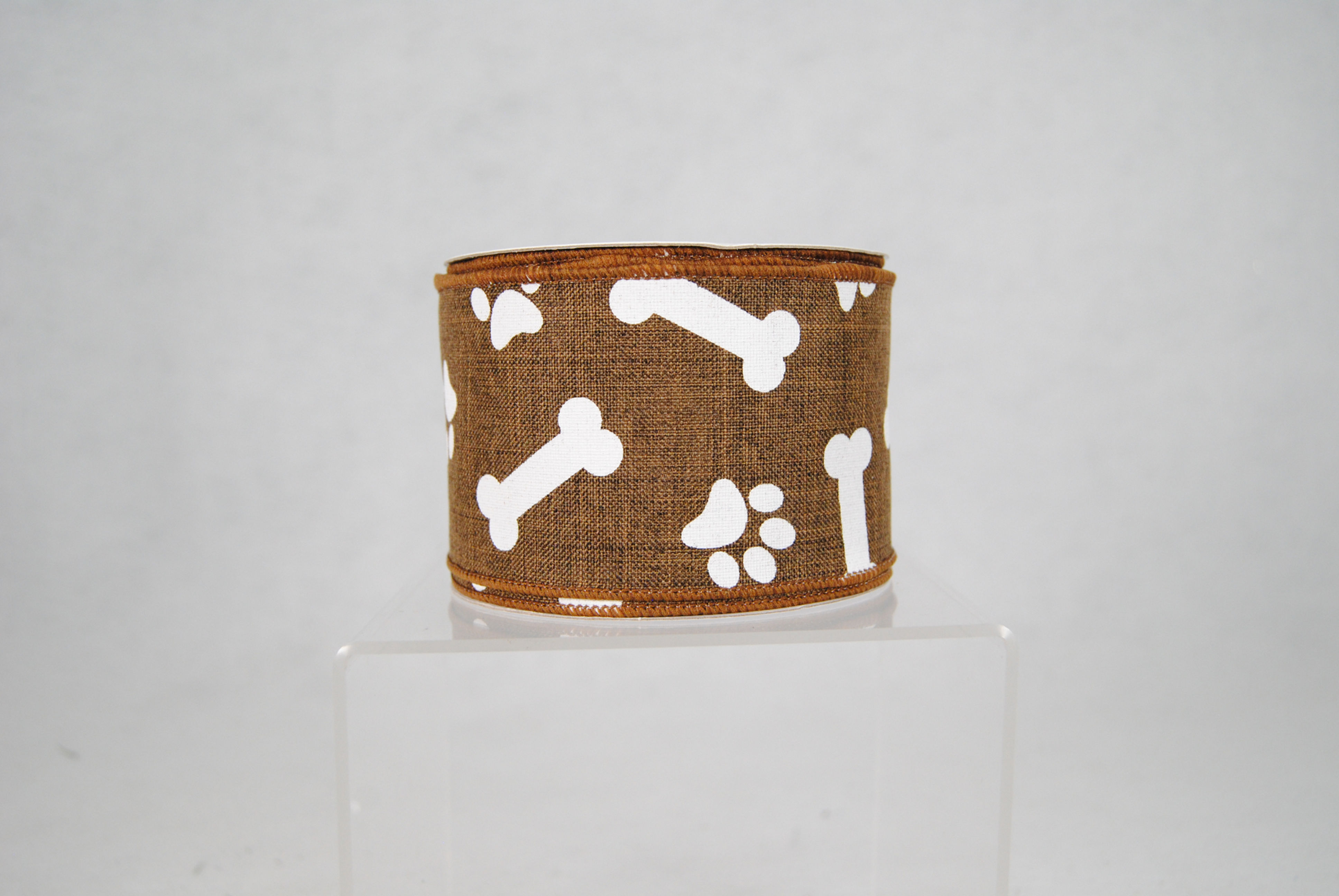 RIBBON PAW AND BONE PRINT 2.5X10YDS BROWN