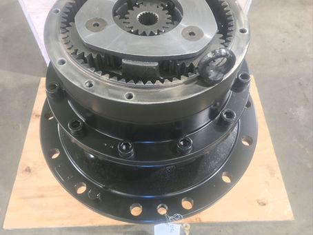 John Deere and Hitachi Excavator Swing Gearboxes: Function, Failure, and Replacement Guide