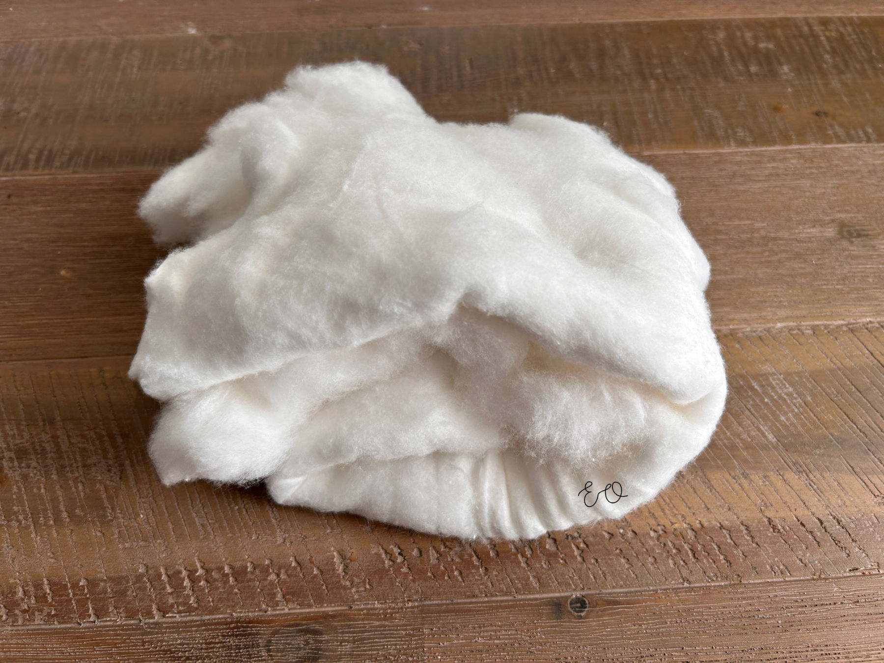 Flat layered spun cotton for arts and crafts