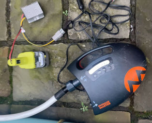 I made a portable paddleboard inflator with a powertool battery