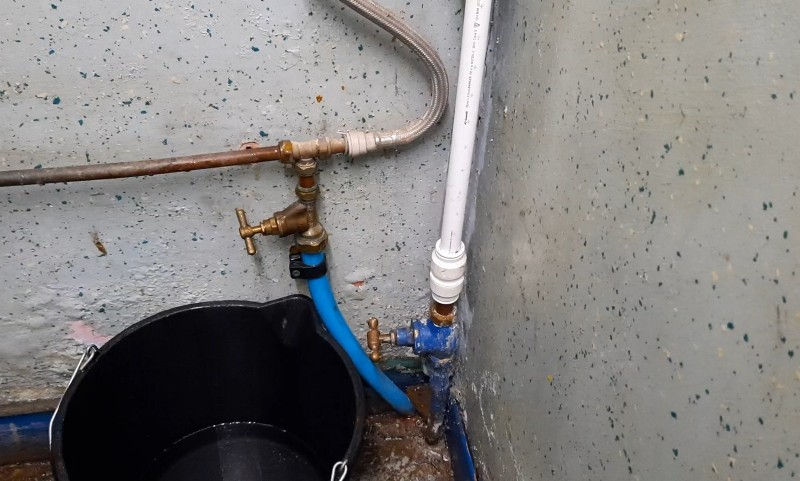 On the left, new main and valve. On the right, old main and valve