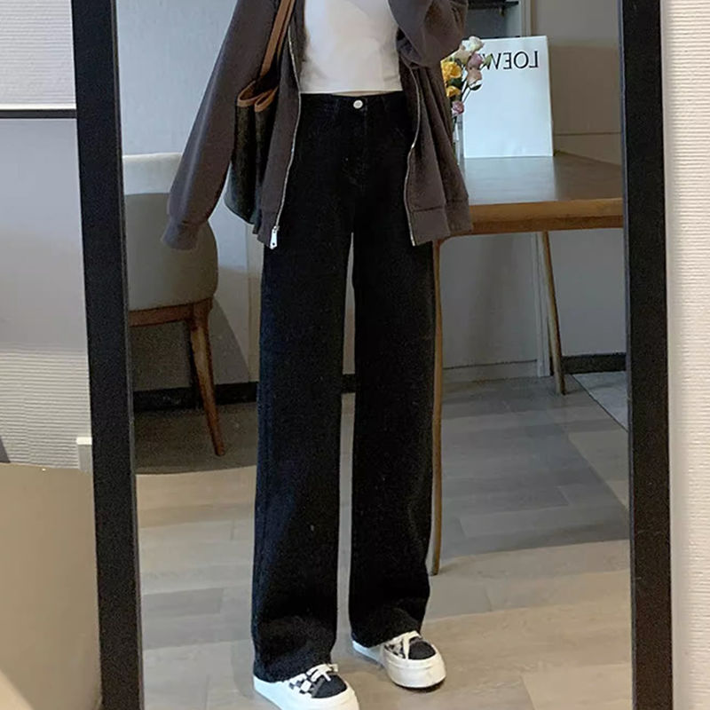 Thumbnail: Women’s High-Waisted Wide-Leg Jeans – Washed Black Relaxed Fit