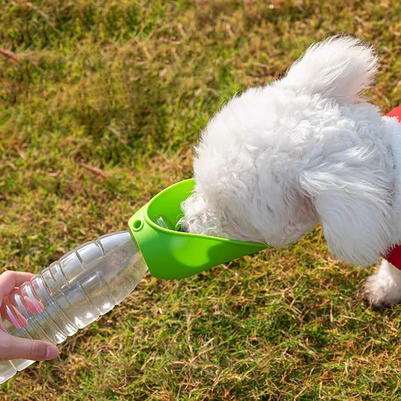 Miniatura: Universal Dog Cat Drinking Bowl Outdoor Feeding Water Portable Drinking Cup Pet 
