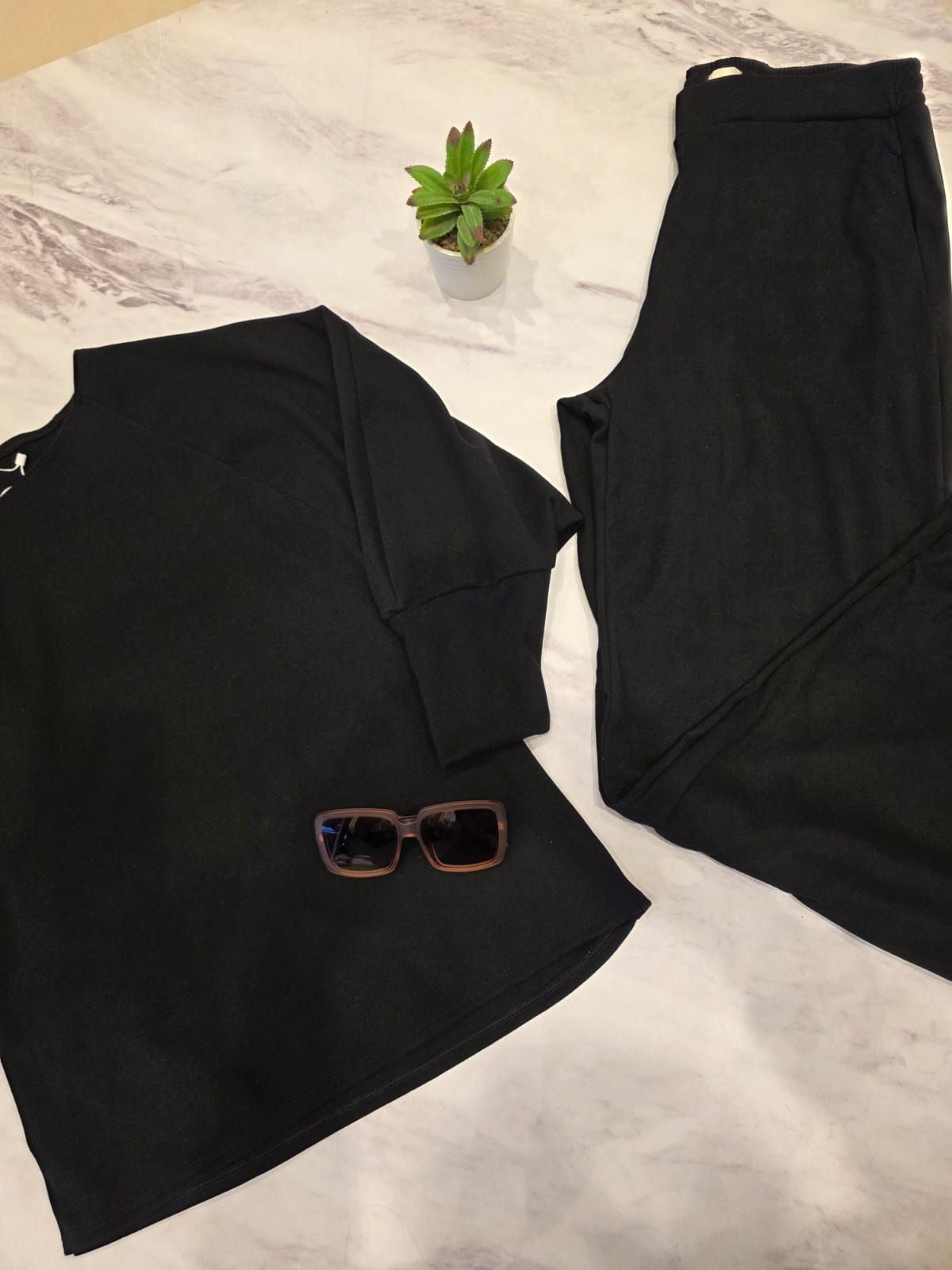 CONJUNTO DOS PIEZAS CREPE ELASTIZADO