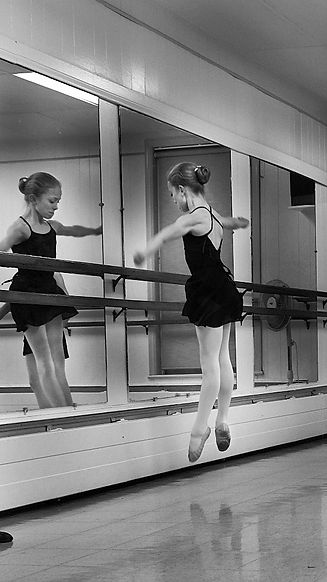 Emma Leap_edited.jpg