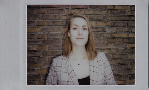 polaroid eva donkerder.jpeg