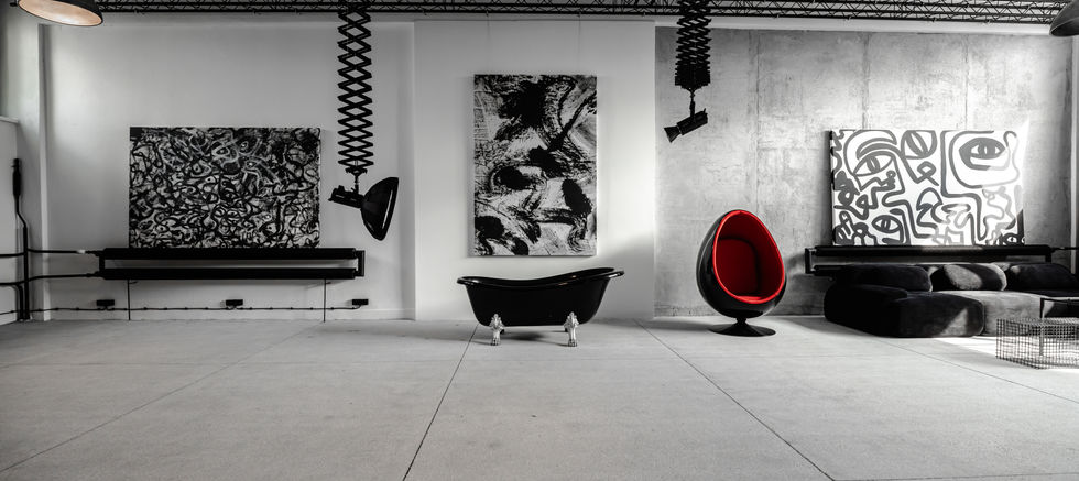 Industrialne studio fotograficzne na wynajem Warszawa Praga – przestrzeń kreatywna 130m2 Concrete Studio. Nowoczesne studio filmowe Warszawa z unikalną lastrykową posadzką i przestrzenią galerii sztuki. Betonowe ściany. Wynajem studia fotograficznego Warszawa – klimatyczna przestrzeń na eventy, castingi i showroomy.