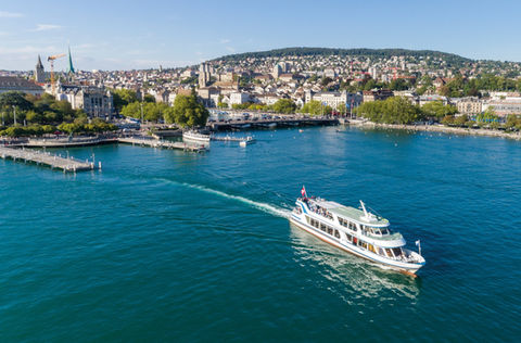 Schiff auf Zürichsee