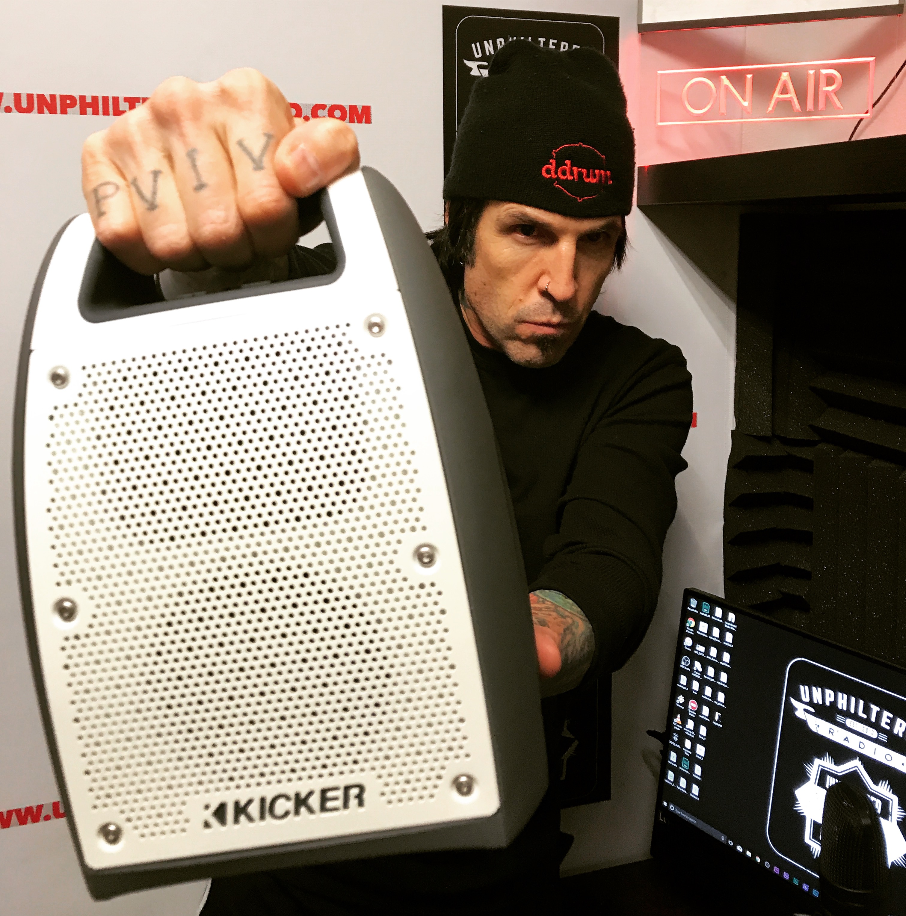 KICKER AUDIO