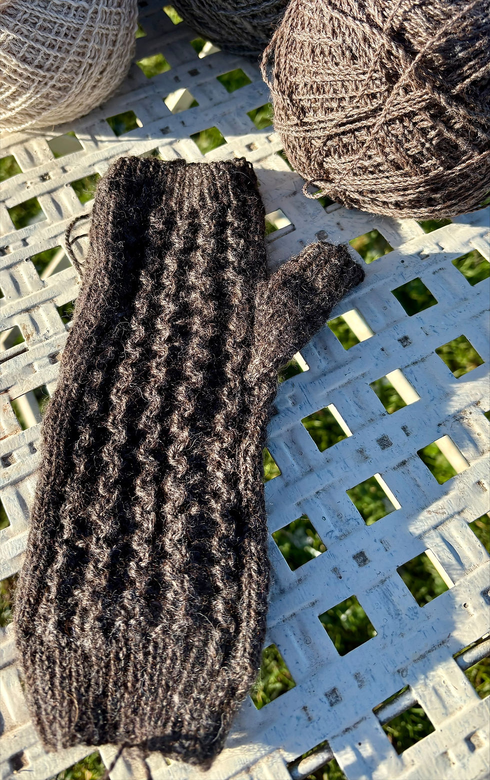 Alpaca wool fingerless mittens in Rose Grey