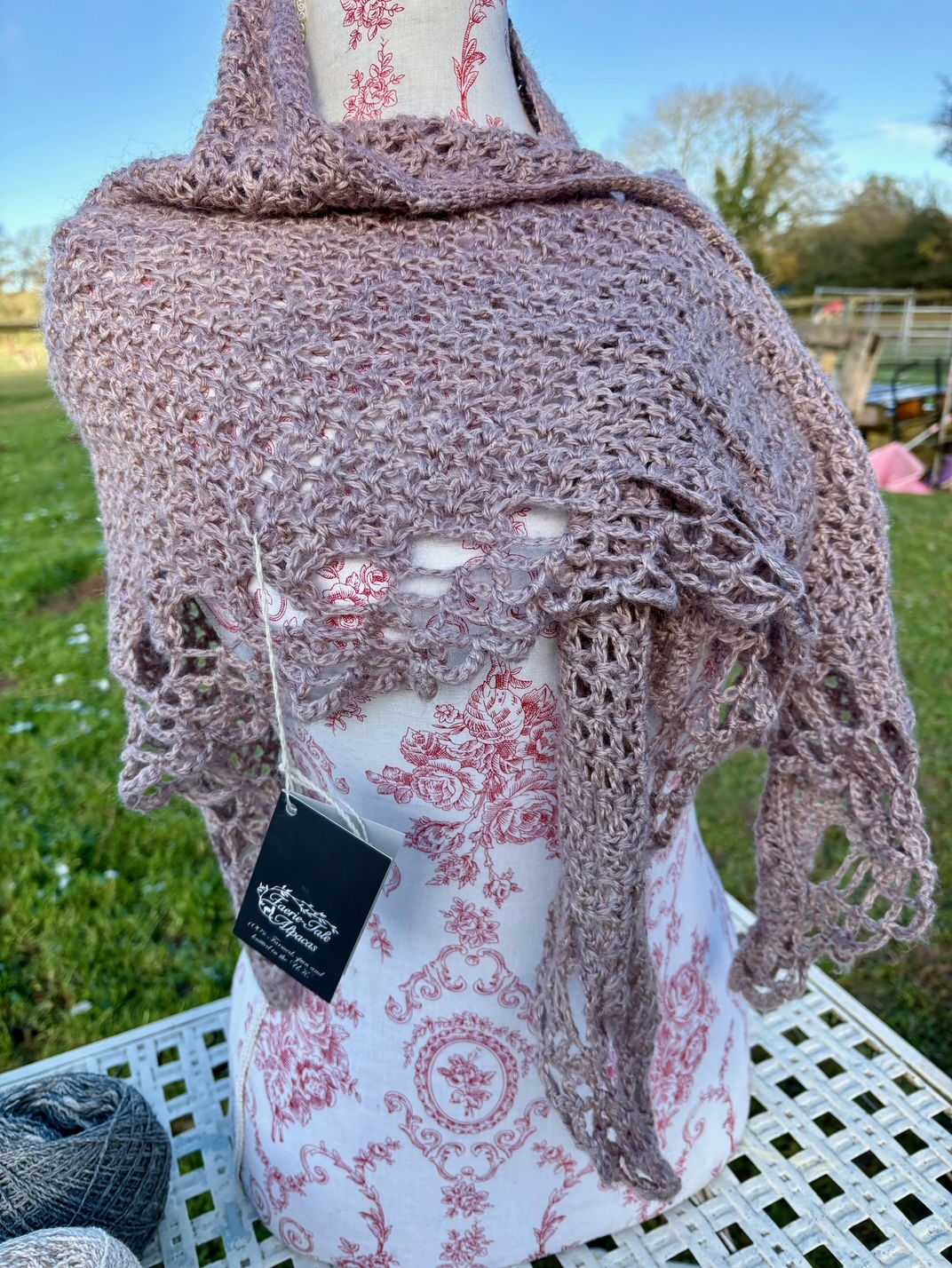 Alpaca wool shawl in dusky rose