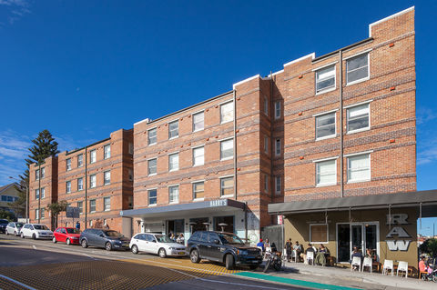 SURROUNDPIX - 35 RAMSGATE AVENUE.jpg