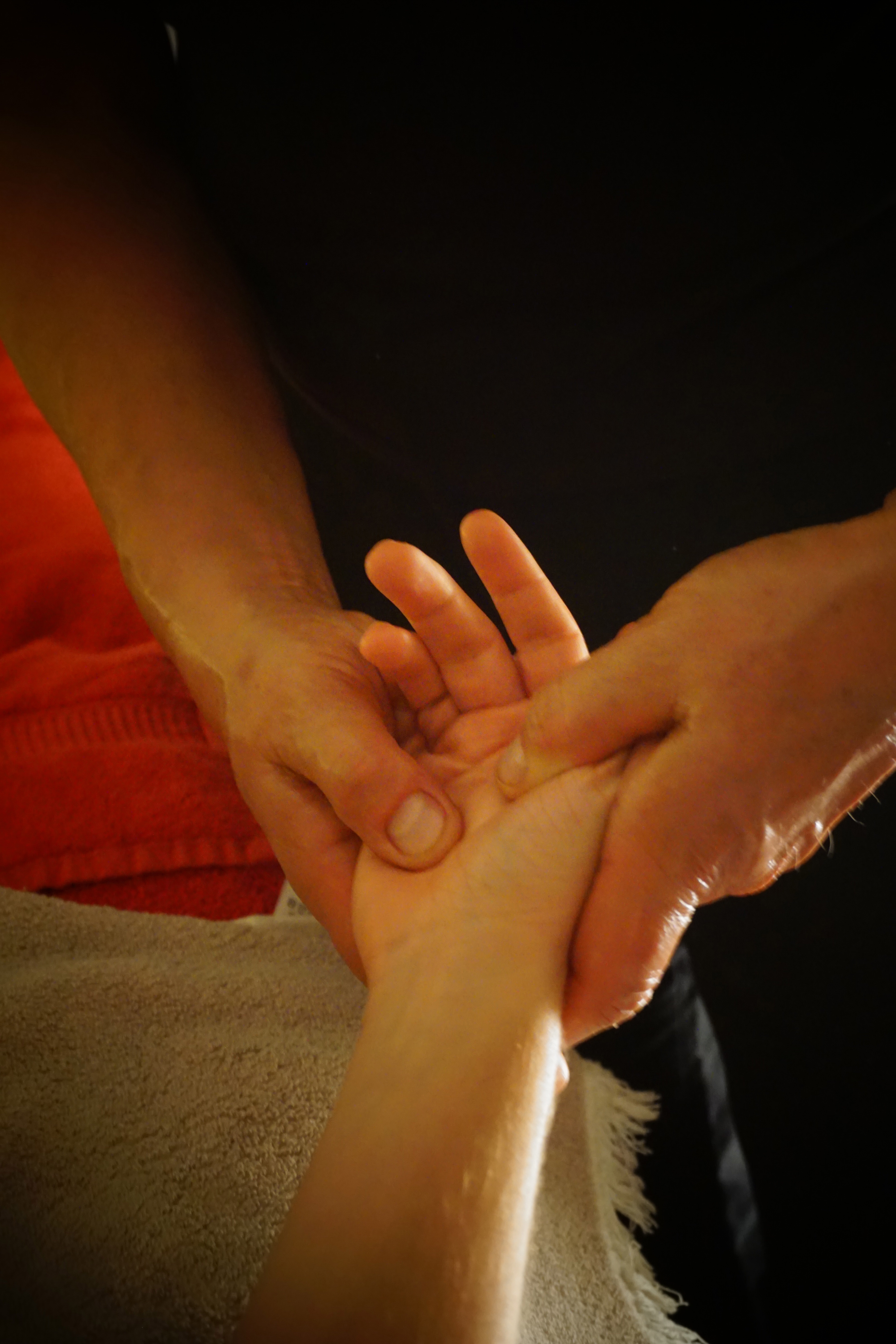 MASSAGE PIEDS MAINS VISAGE