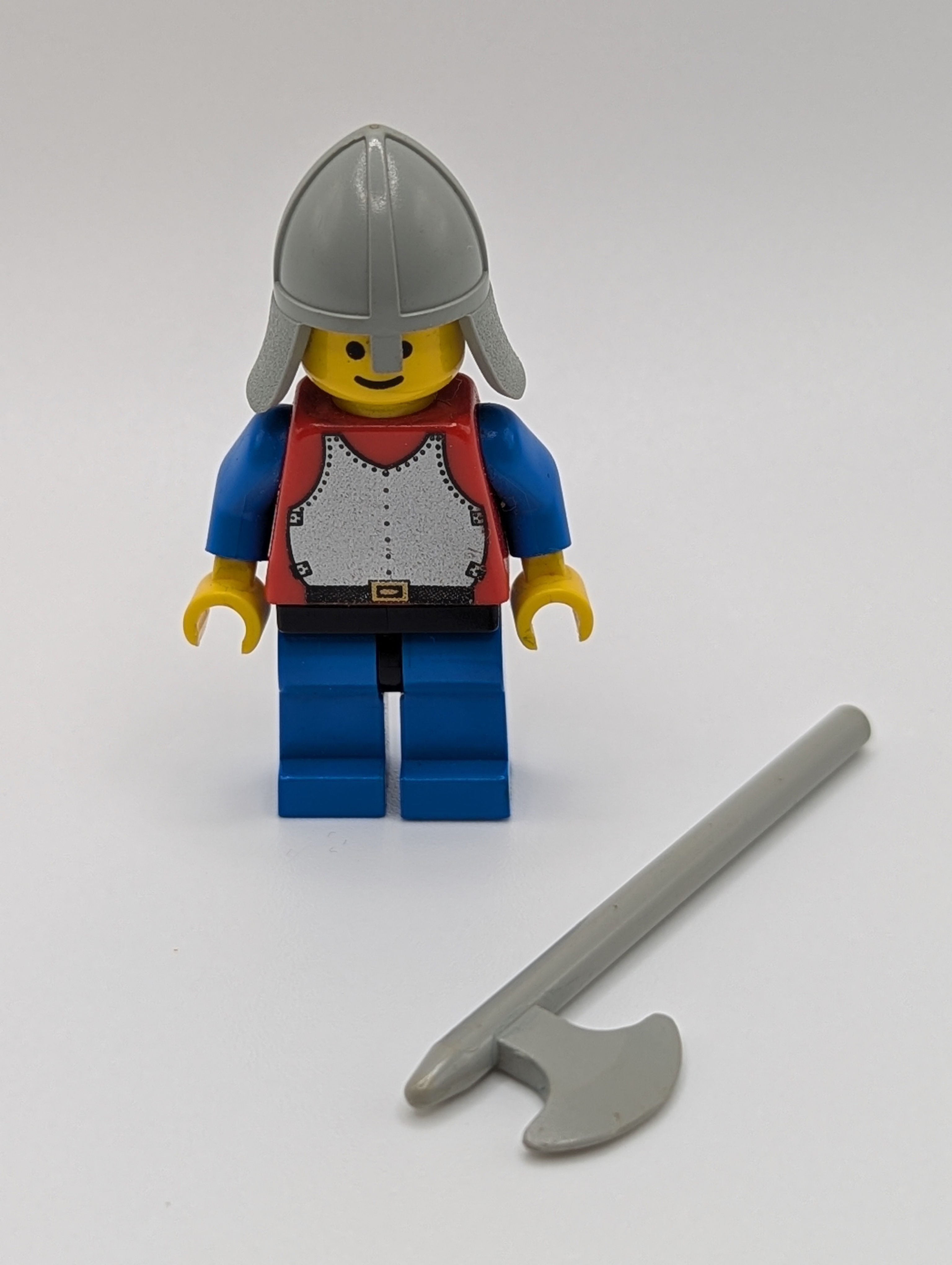 Original Vintage Lego Castle Knight Minifigure 