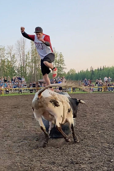 Jackson Friesen Bull Fighting Competition, Edson AB