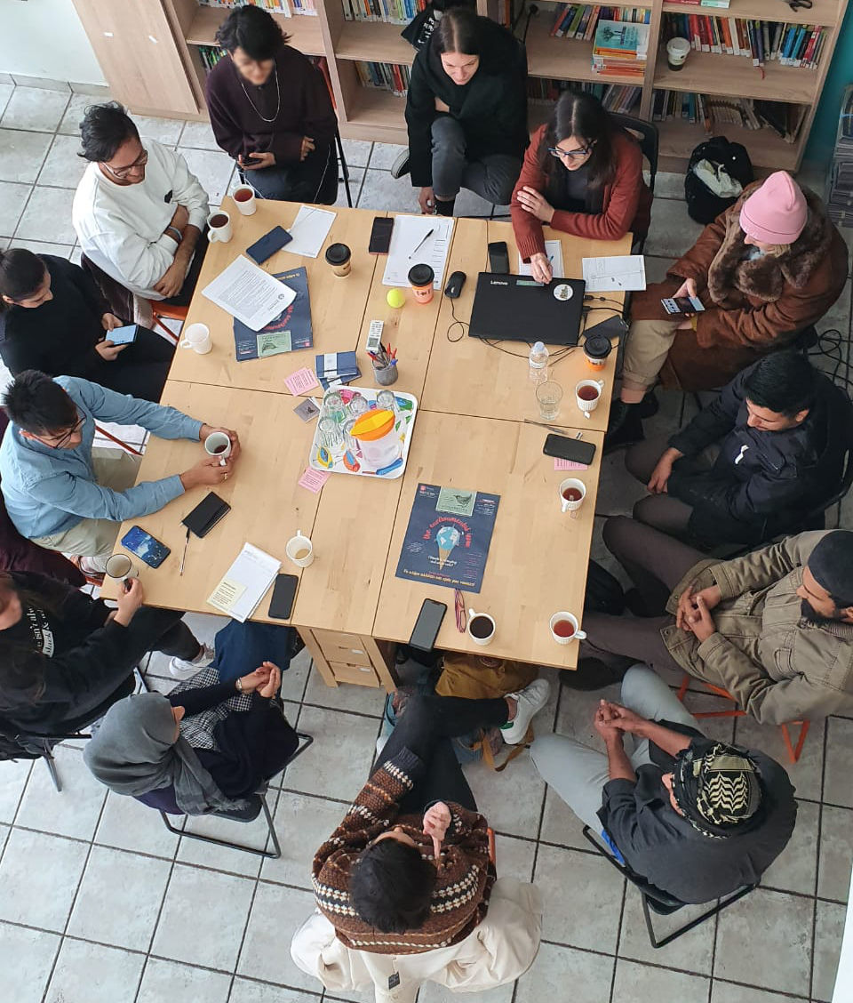 editorial meeting της ομάδας Young Journalists