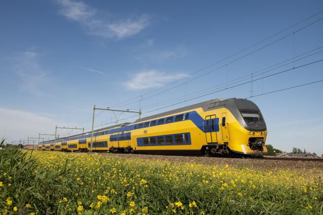 Entre em um trem e curta os Países Baixos.