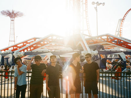 落日飛車guoguoによる[JINJI KIKKO]解説 / 落日飛車「國國」為 [JINJI KIKKO]下的注釋