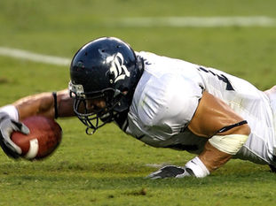 Hip Flexor Injuries in Football: Recovery Timeline, Treatment, and Return to Play
