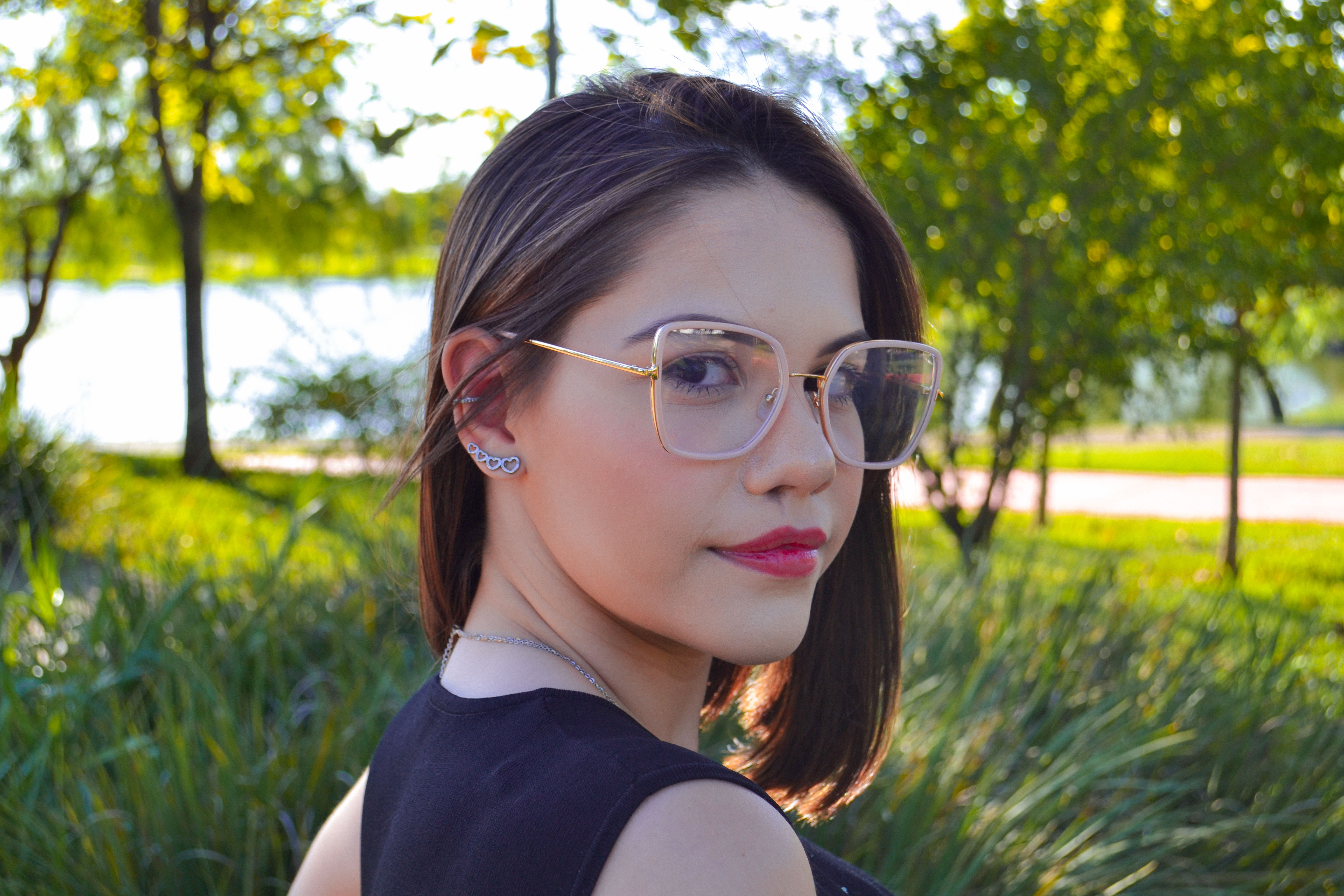 Armação Quadrada Rosa e Dourado Vivienne & Co.