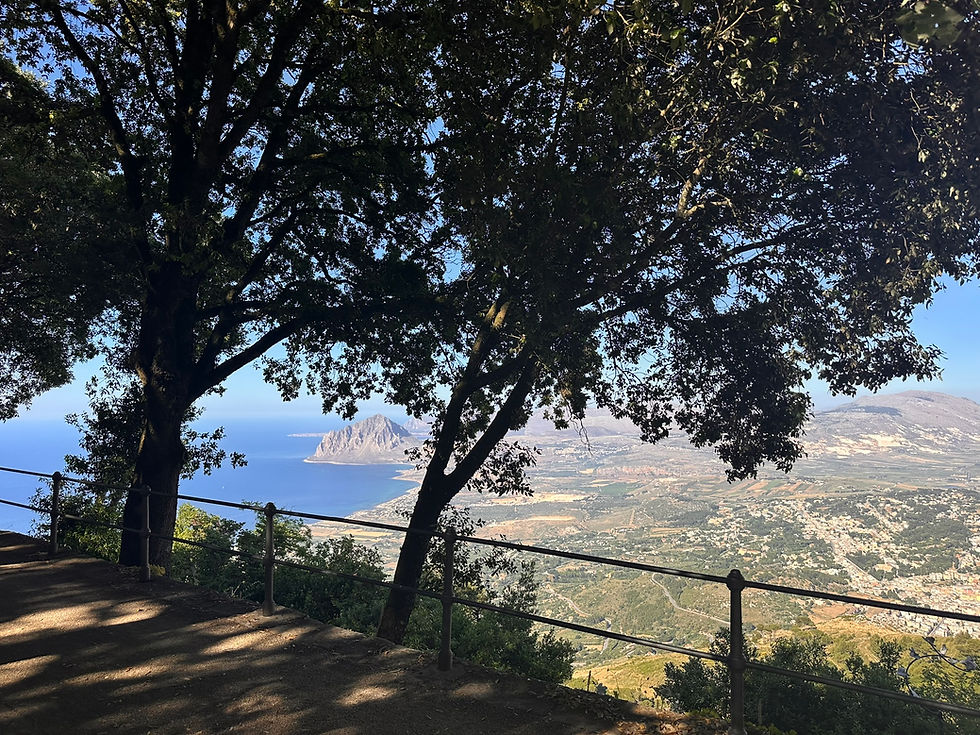 Shady walks with views across Sicily