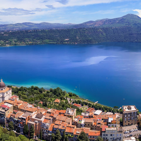 Summer Day Trips from Rome: Hill Towns, Lakes & Wine by Train