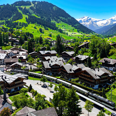 GoldenPass Line passing through Bernese Oberland